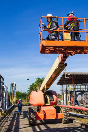 Aerial Lift Safety Training 101: Inspections, Maintenance Awareness & Safe Operation